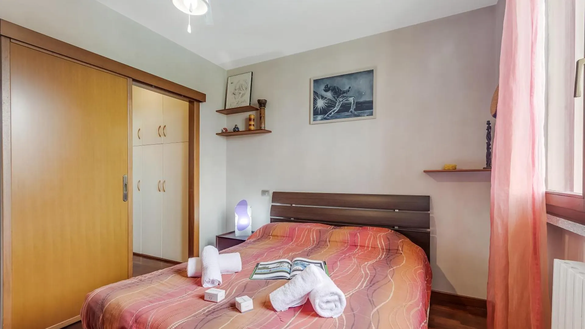 Angera Relax & Pool - Happy Rentals